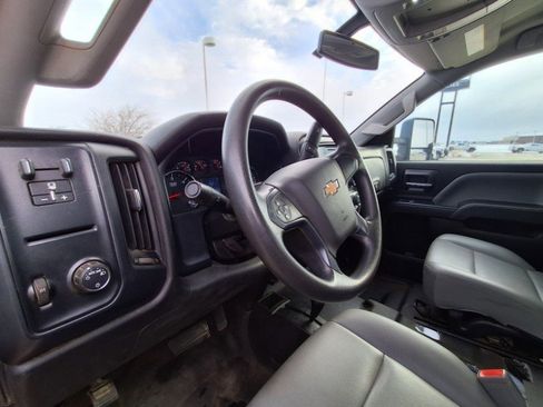 Used 2015 Chevrolet Silverado 2500 W/T w/ WT Fleet Convenience Package image 9