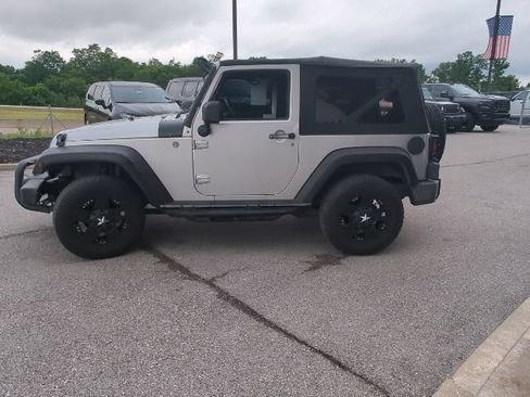Used 2010 Jeep Wrangler Sport AWD/4WD image 16