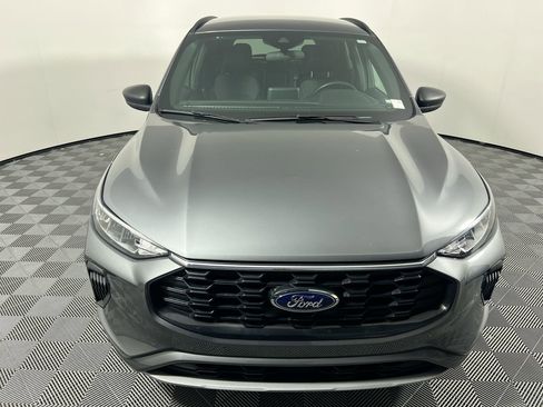 Used 2023 Ford Escape ST-Line FWD image 8
