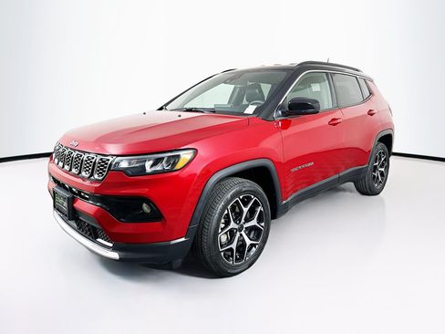 Used 2025 Jeep Compass Limited AWD/4WD image 3