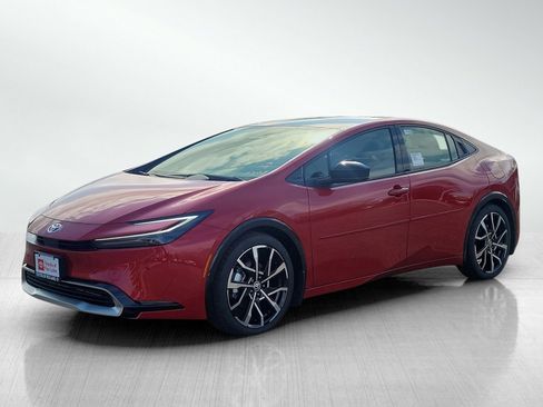 New 2026 Toyota Prius Plug-In Hybrid FWD image 2