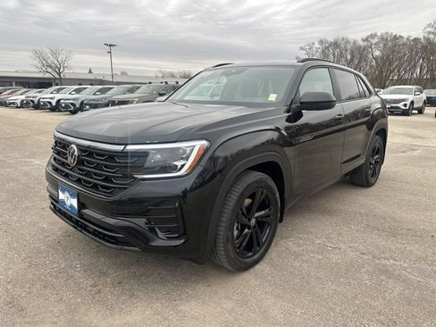 New 2026 Volkswagen Atlas Cross Sport SEL R-Line AWD/4WD image 3