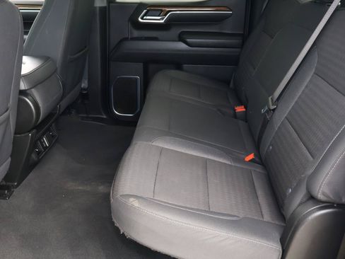 Used 2025 Chevrolet Silverado 1500 LT AWD/4WD image 21