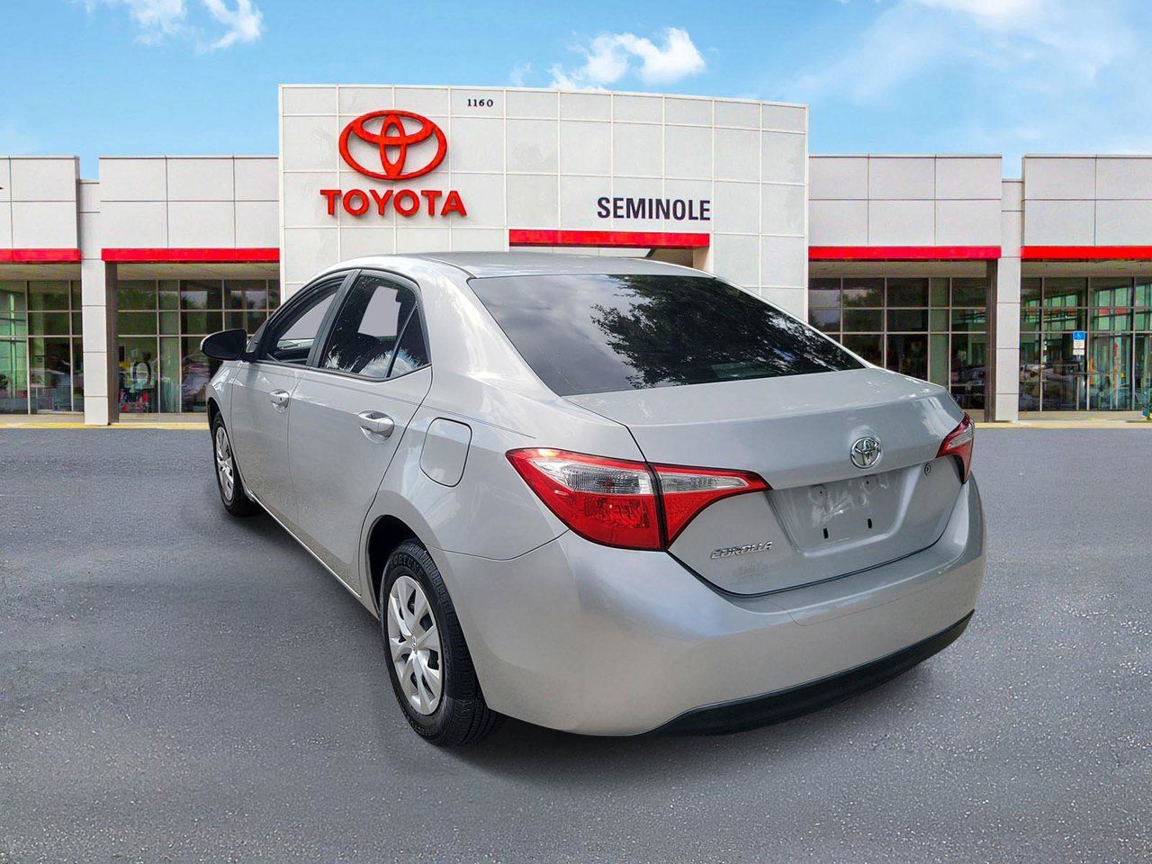Used 2015 Toyota Corolla L FWD image 4