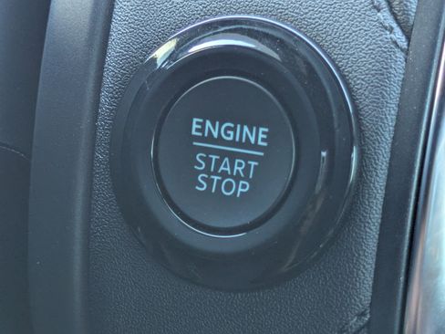 Used 2025 Ford Expedition Tremor AWD/4WD image 25
