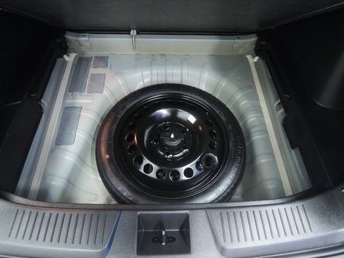 Used 2025 Chevrolet Trax ACTIV w/ Sunroof Package image 29