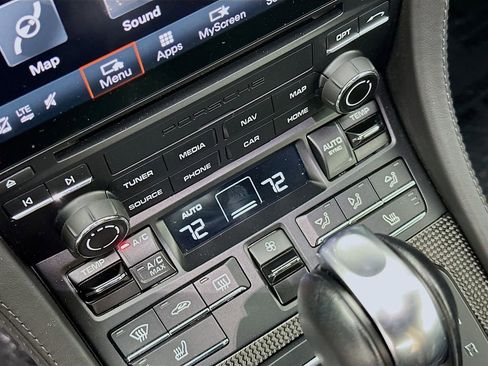 New 2024 Porsche 718 Cayman GT4 image 17