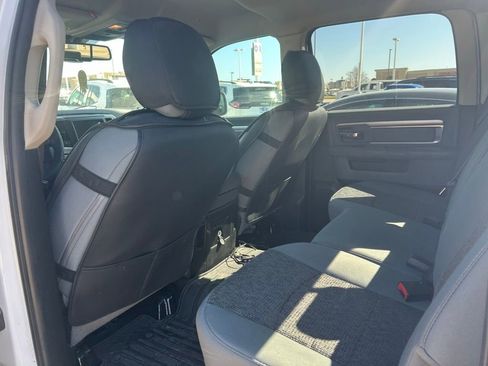 Used 2018 RAM 1500 SLT image 7