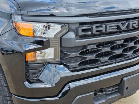 Used 2026 Chevrolet Silverado 1500 Custom AWD/4WD image 11