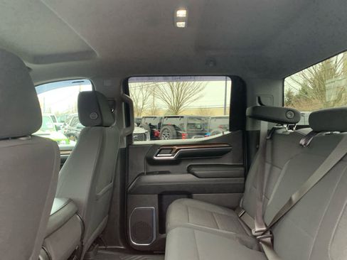 Used 2024 Chevrolet Silverado 1500 LT Trail Boss w/ Protection Package image 28