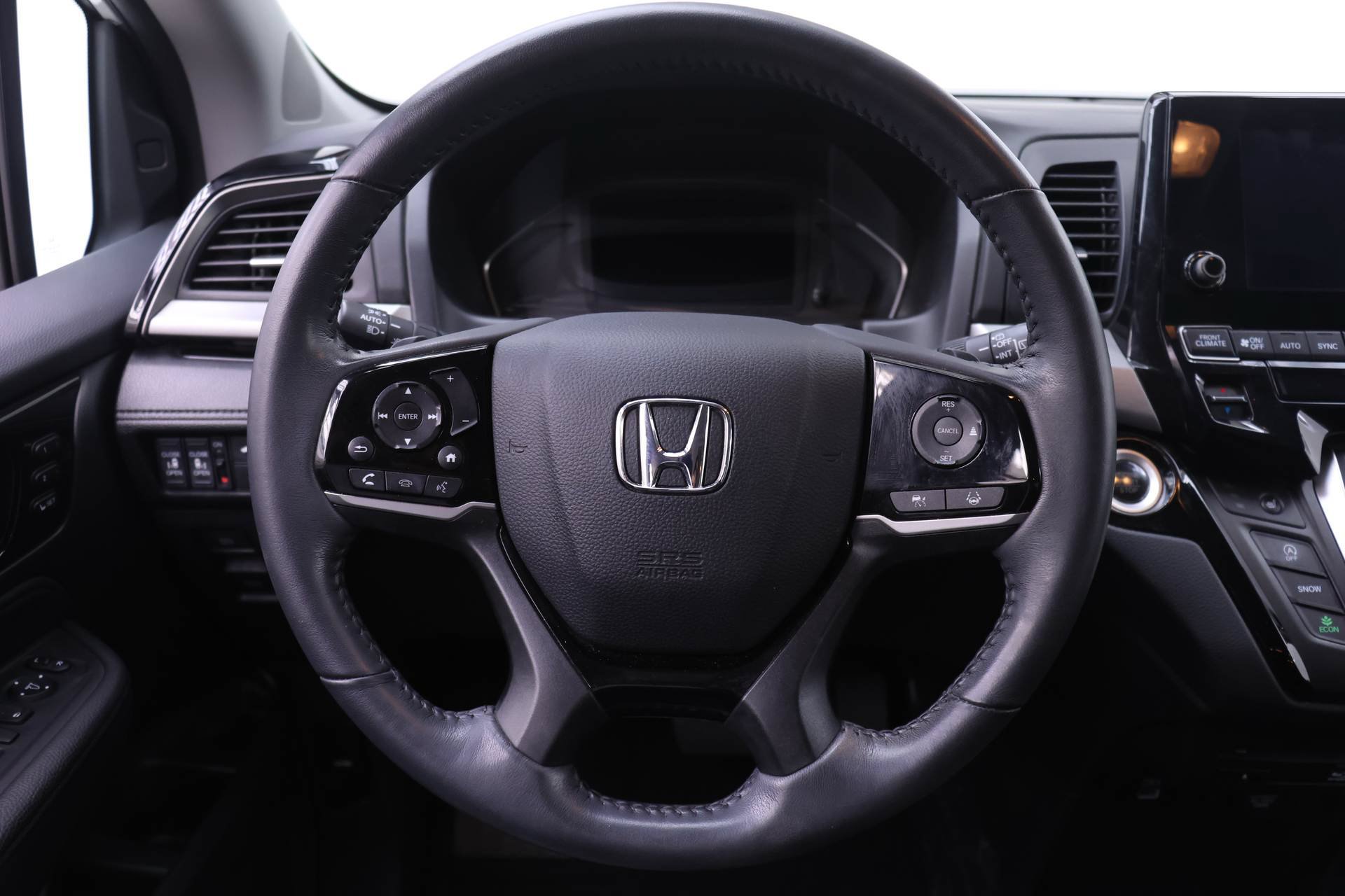 Certified 2024 Honda Odyssey Touring image 13