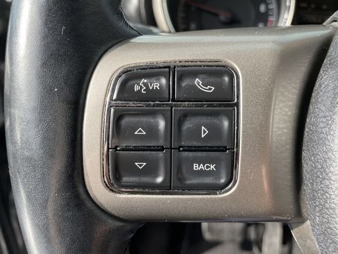 Used 2013 Jeep Grand Cherokee Overland image 42