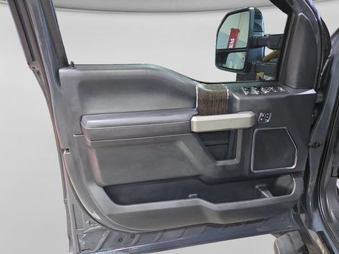 Used 2021 Ford F250 Lariat AWD/4WD image 11