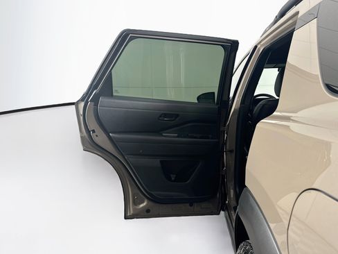 Used 2023 Nissan Pathfinder Rock Creek AWD/4WD image 26