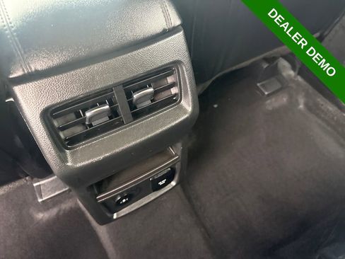 Used 2024 Ford Edge SEL w/ Convenience Package AWD/4WD image 14