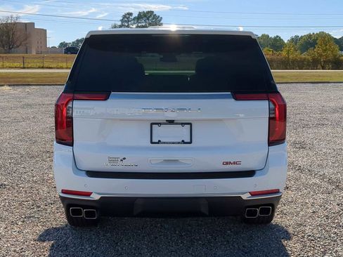New 2026 GMC Yukon Denali w/ Sun & Power Step Package image 7