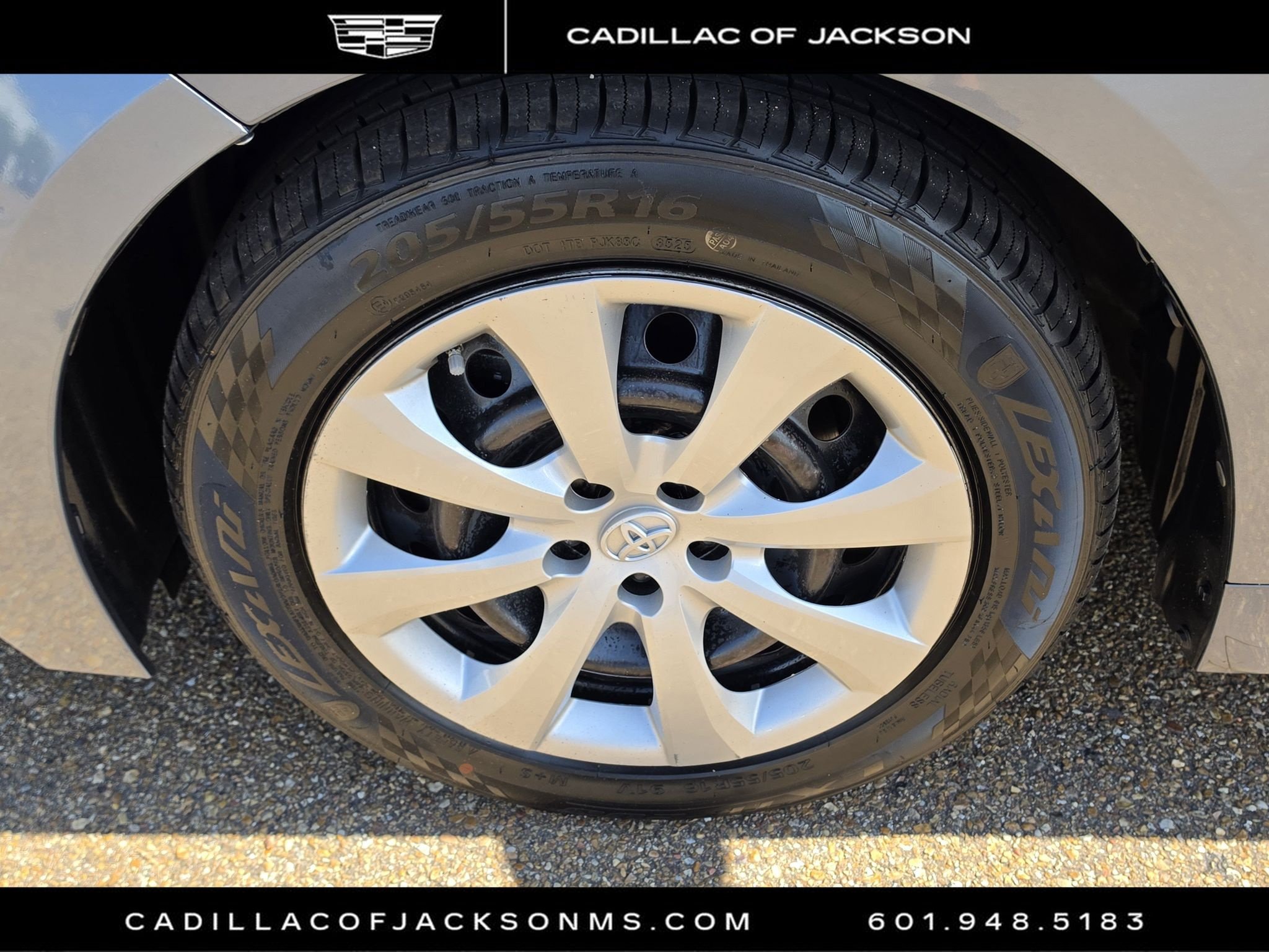 Used 2021 Toyota Corolla LE FWD image 23