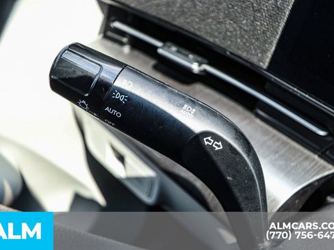 Used 2024 Hyundai Kona SEL image 33