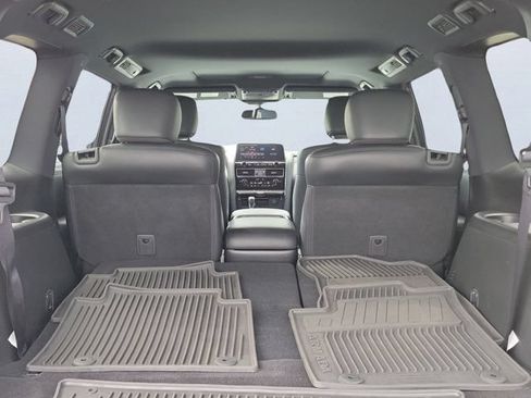 Used 2024 Nissan Armada SL w/ Midnight Edition Package RWD image 7