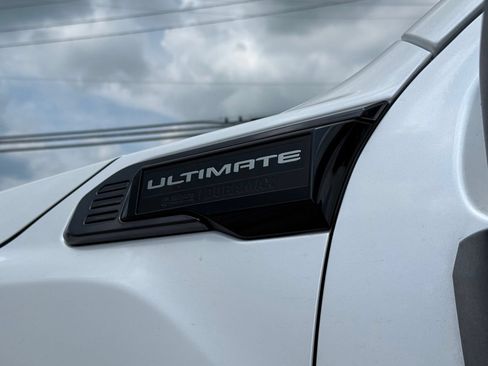 Used 2024 GMC Sierra 3500 Denali Ultimate AWD/4WD image 11