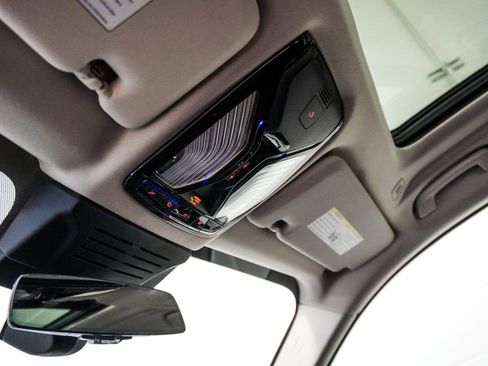 Used 2024 BMW X7 xDrive40i image 30