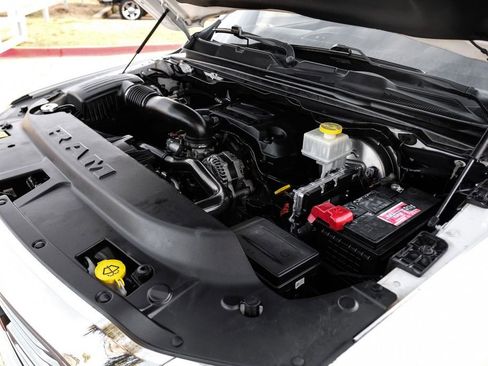 Used 2019 RAM 1500 Laramie image 51