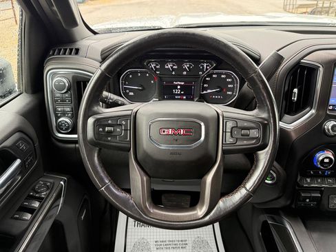 Used 2022 GMC Sierra 2500 AT4 w/ AT4 Preferred Package AWD/4WD image 18