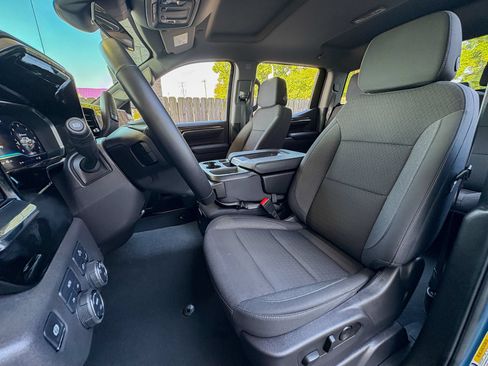 Used 2024 Chevrolet Silverado 1500 LT AWD/4WD image 25