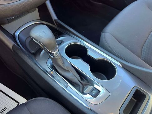 Used 2022 Chevrolet Malibu LT image 21