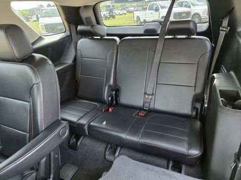 Used 2019 Chevrolet Traverse RS AWD/4WD image 17
