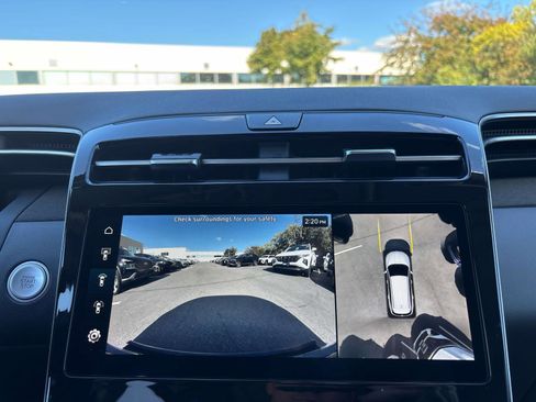 Used 2024 Hyundai Tucson Limited image 26