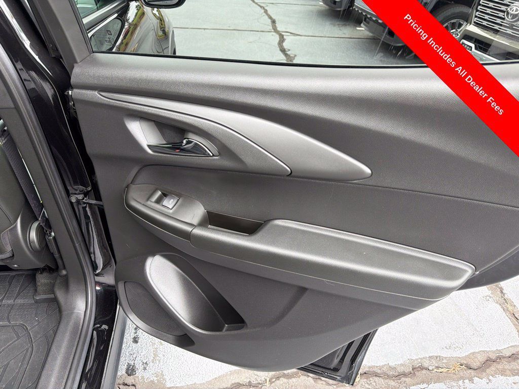 Used 2024 Chevrolet TrailBlazer ACTIV w/ Convenience Package FWD image 41