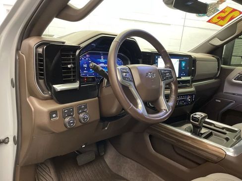 Used 2025 Chevrolet Silverado 1500 RST w/ Convenience Package II AWD/4WD image 21