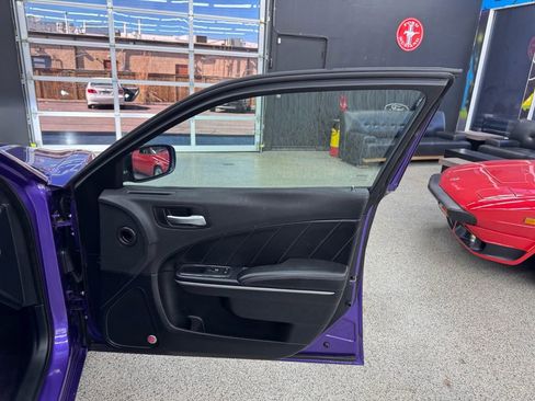 Used 2018 Dodge Charger GT AWD/4WD image 19