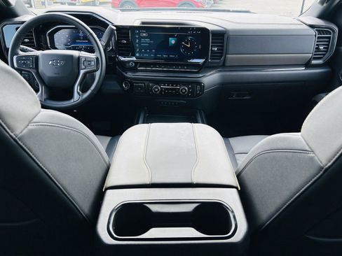 Used 2025 Chevrolet Silverado 2500 ZR2 image 26