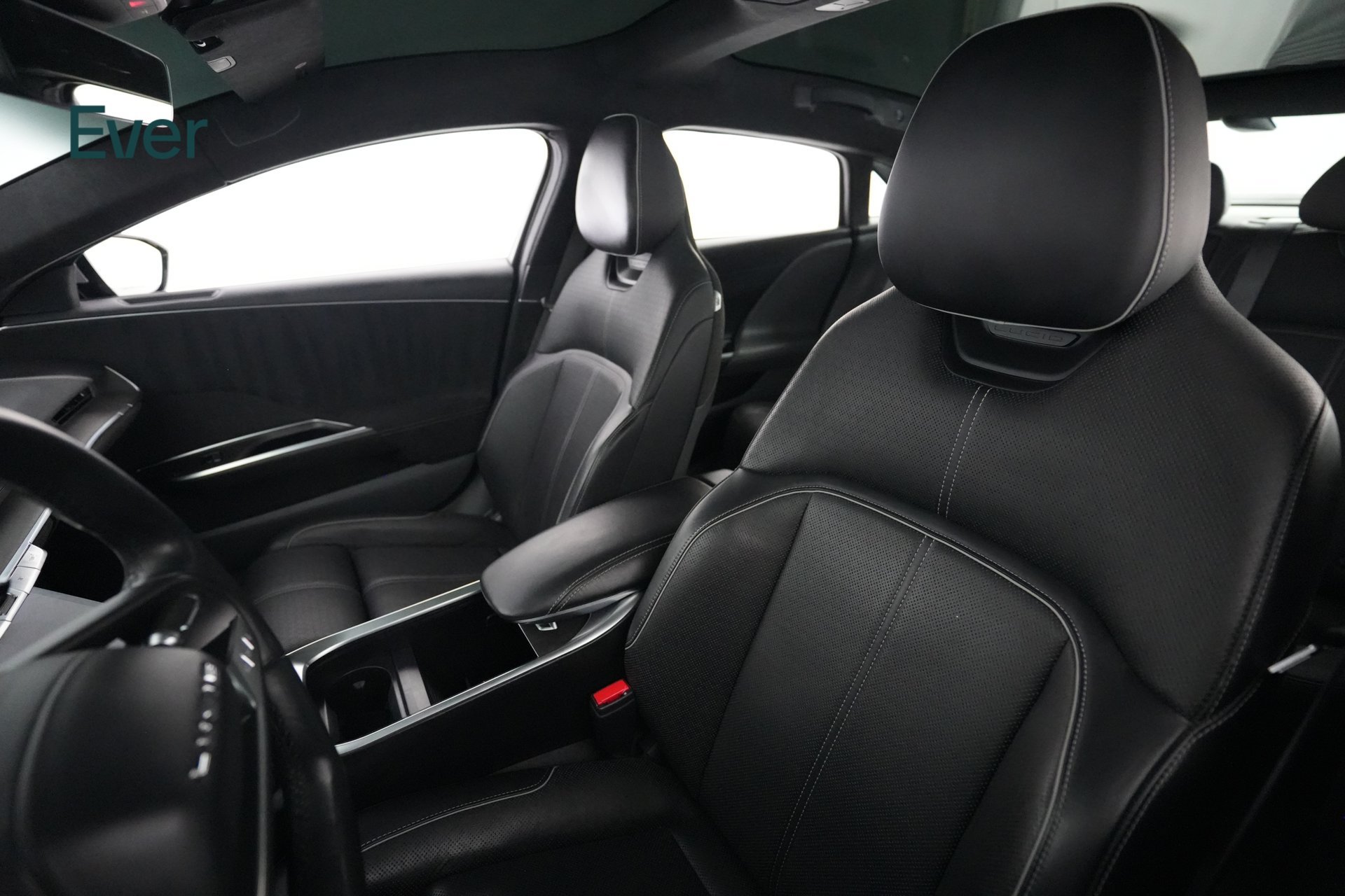 Used 2022 Lucid Air Grand Touring AWD/4WD image 4