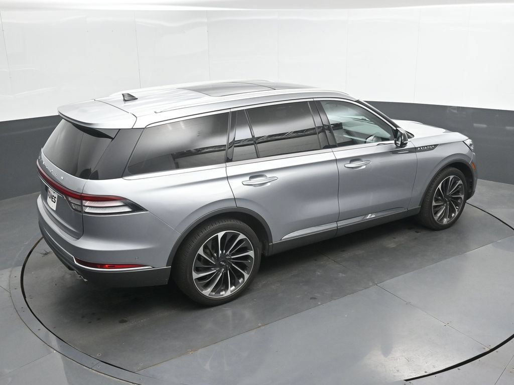 Used 2022 Lincoln Aviator Reserve w/ Equipment Group 201A AWD/4WD image 32