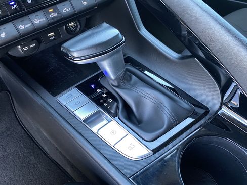 Certified 2023 Hyundai Elantra SEL w/ Convenience Package FWD image 25