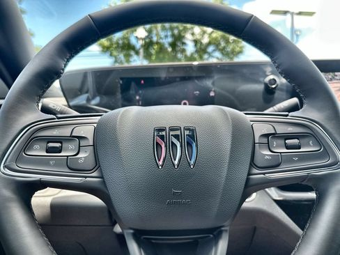 New 2026 Buick Envista Sport Touring w/ Convenience I Package FWD image 33