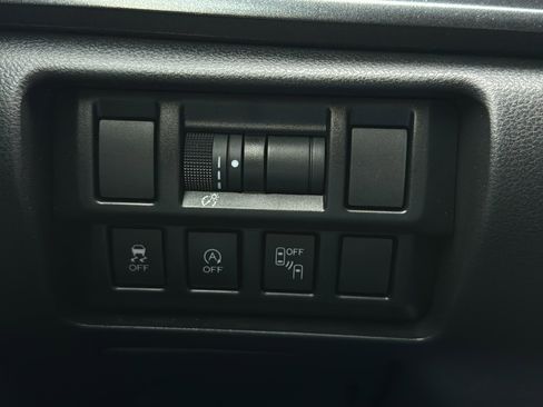 Used 2021 Subaru Crosstrek 2.5i Sport w/ Moonroof Package image 43