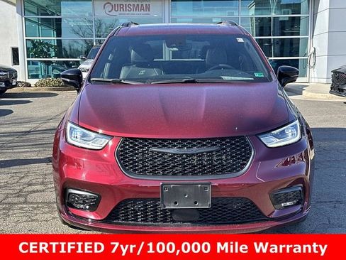 Used 2023 Chrysler Pacifica Limited w/ S Appearance Package image 6
