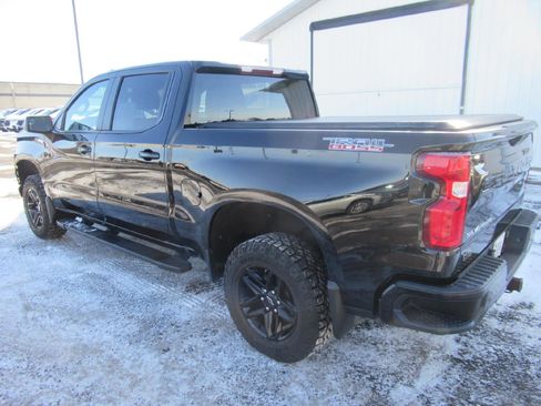 Used 2021 Chevrolet Silverado 1500 LT Trail Boss w/ Bed Protection Package image 7