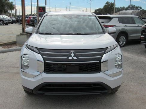 New 2026 Mitsubishi Outlander ES FWD image 6