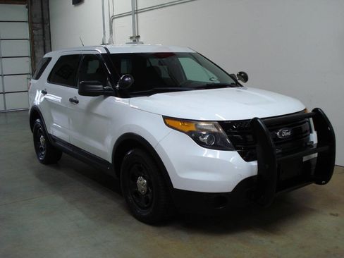 Used 2015 Ford Explorer 4WD Police Interceptor w/ Ready For The Road Package image 9