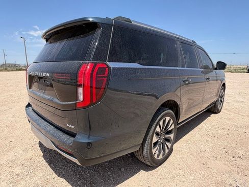 Used 2025 Ford Expedition Max Platinum w/ Driver's Package AWD/4WD image 18