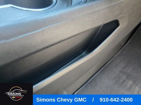Used 2023 Chevrolet Traverse LT w/ Rear Camera Mirror Package AWD/4WD image 53