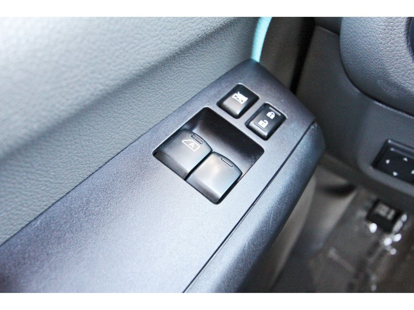 Used 2018 Nissan NV 3500 SL RWD image 24