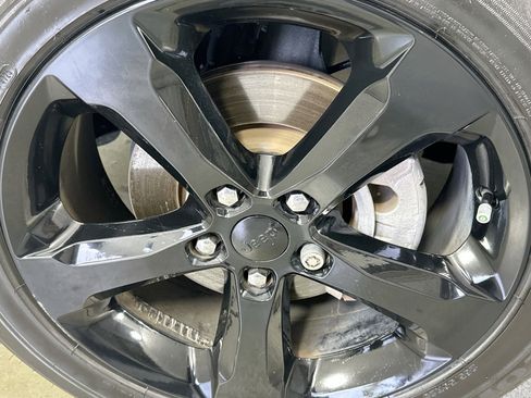 Used 2023 Jeep Grand Cherokee Altitude image 29