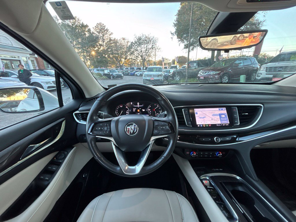 Used 2023 Buick Enclave Avenir w/ Avenir Technology Package FWD image 9