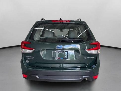 Used 2024 Subaru Forester AWD/4WD image 8
